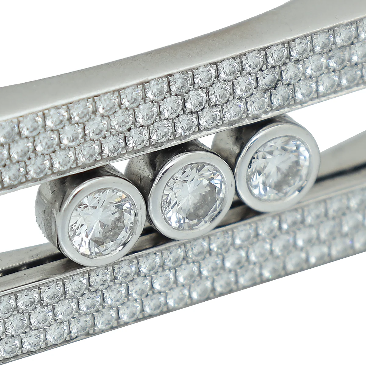 Messika 18K White Gold Move Pei Pavé Cuff Diamond Bracelet