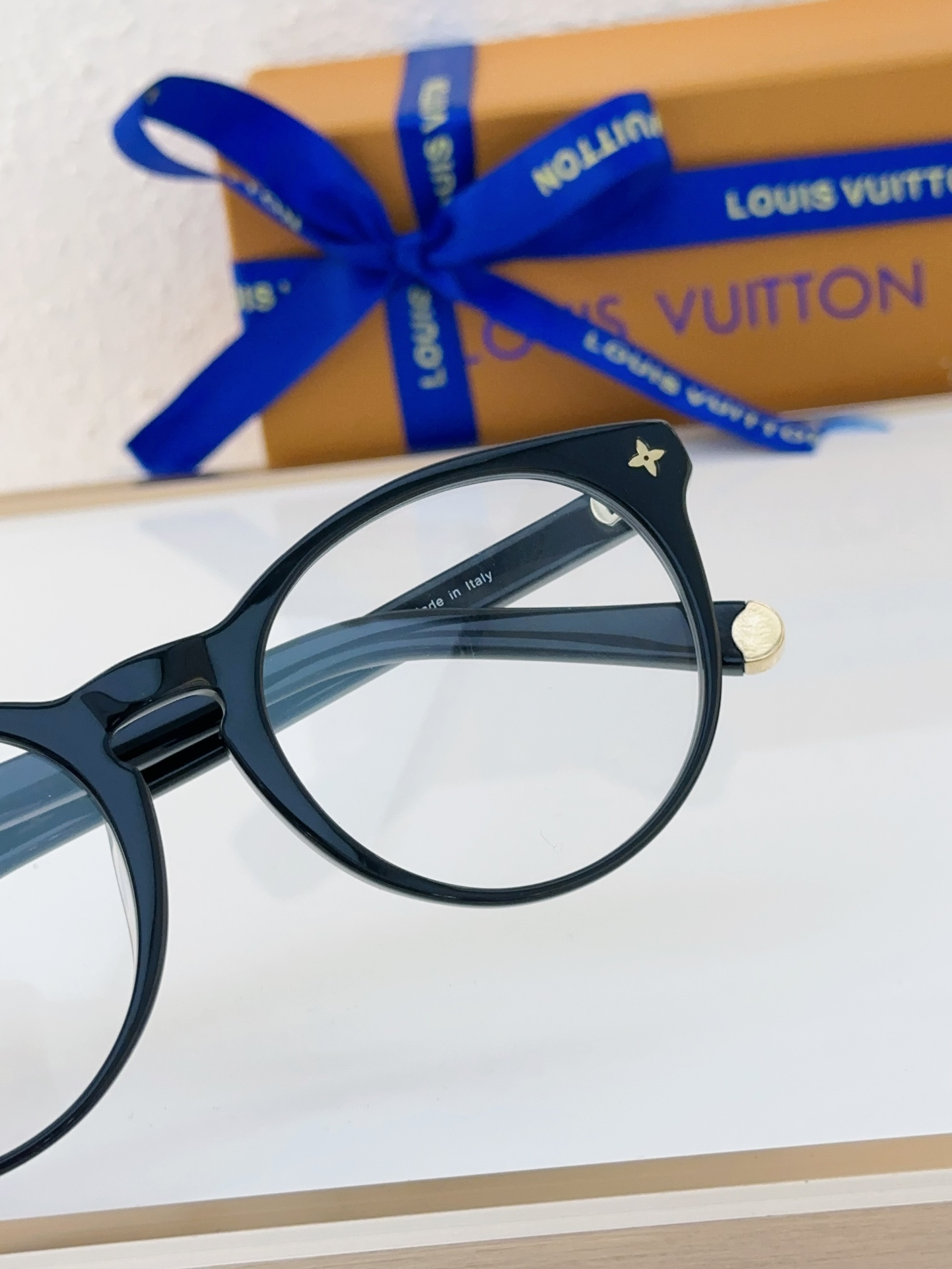 Louis Vuitton LV Sunglasses