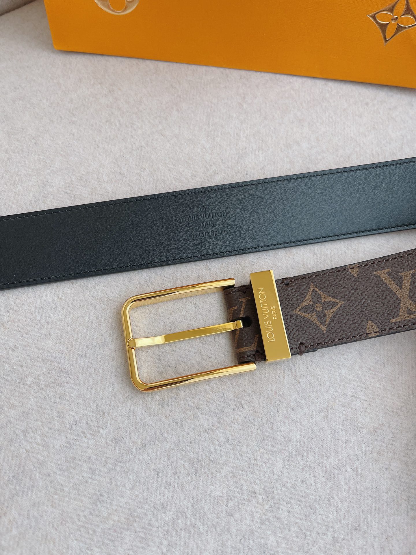 Louis Vuitton LV Leather Belts 1:1 Mirror Version