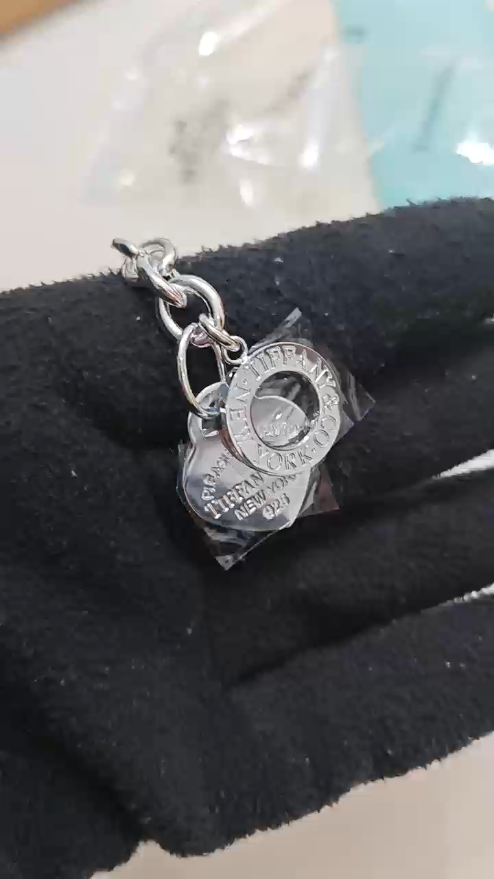 Return to Tiffany Heart Tag Toggle Bracelet Replica