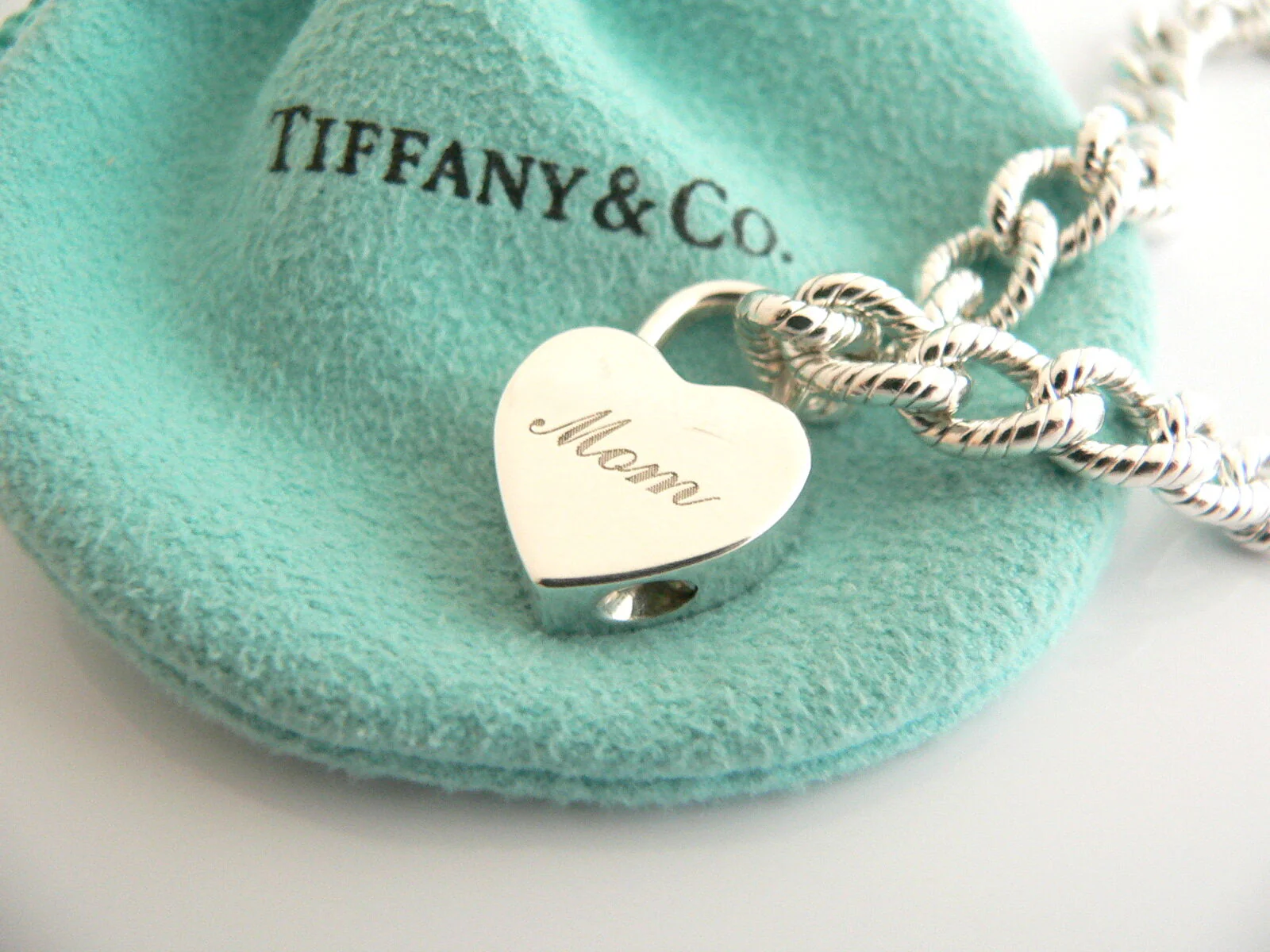 Tiffany & Co Silver MOM Heart Padlock Charm Bracelet Gift Love Textured Link