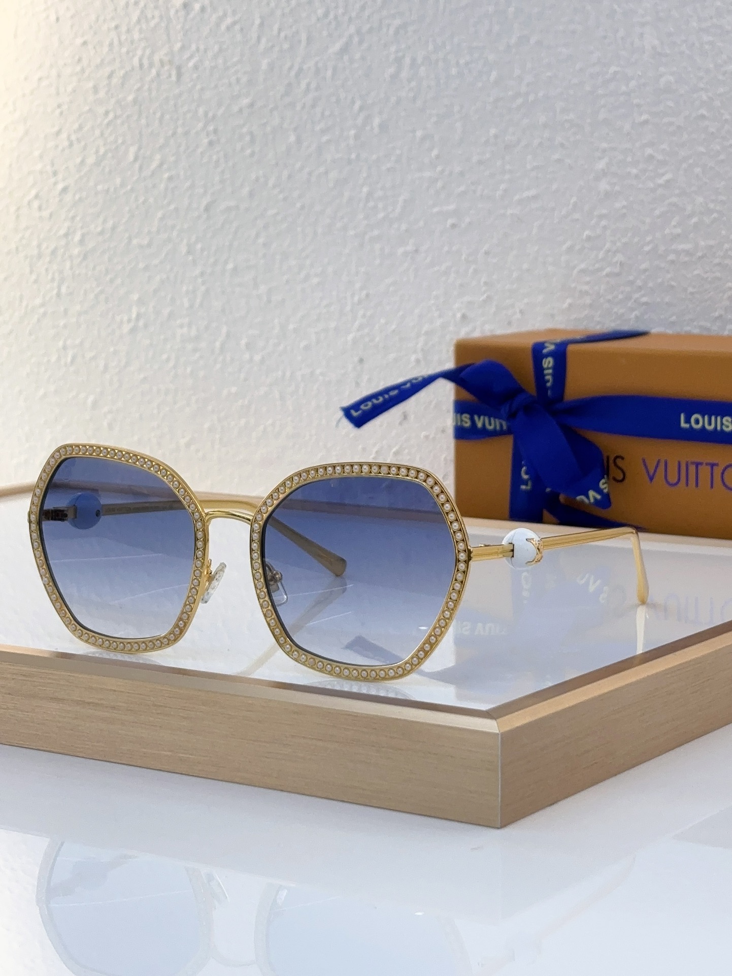 Louis Vuitton LV Sunglasses