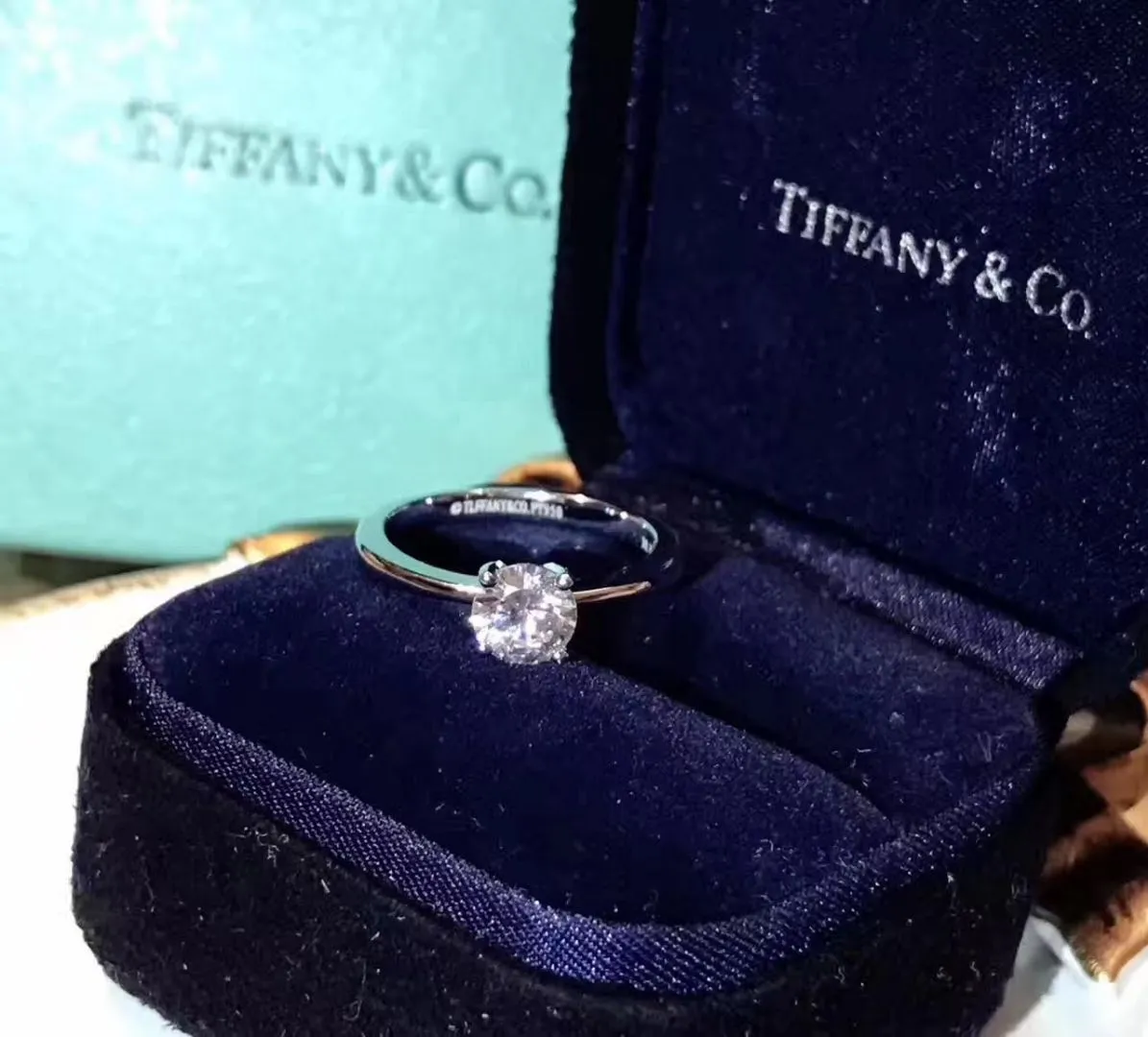 Hot Tiffany Setting Engagement White Gold Female Dimonda Ring Widding Ring In Platinum