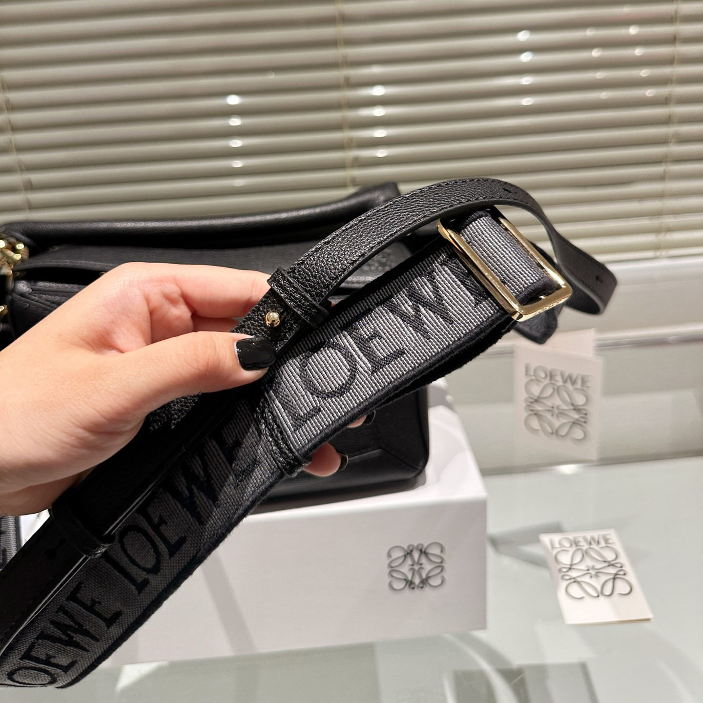 Loewe Puzzle Bag Handbag Shouder Bag Small Size With Cavans Strap (Replica)