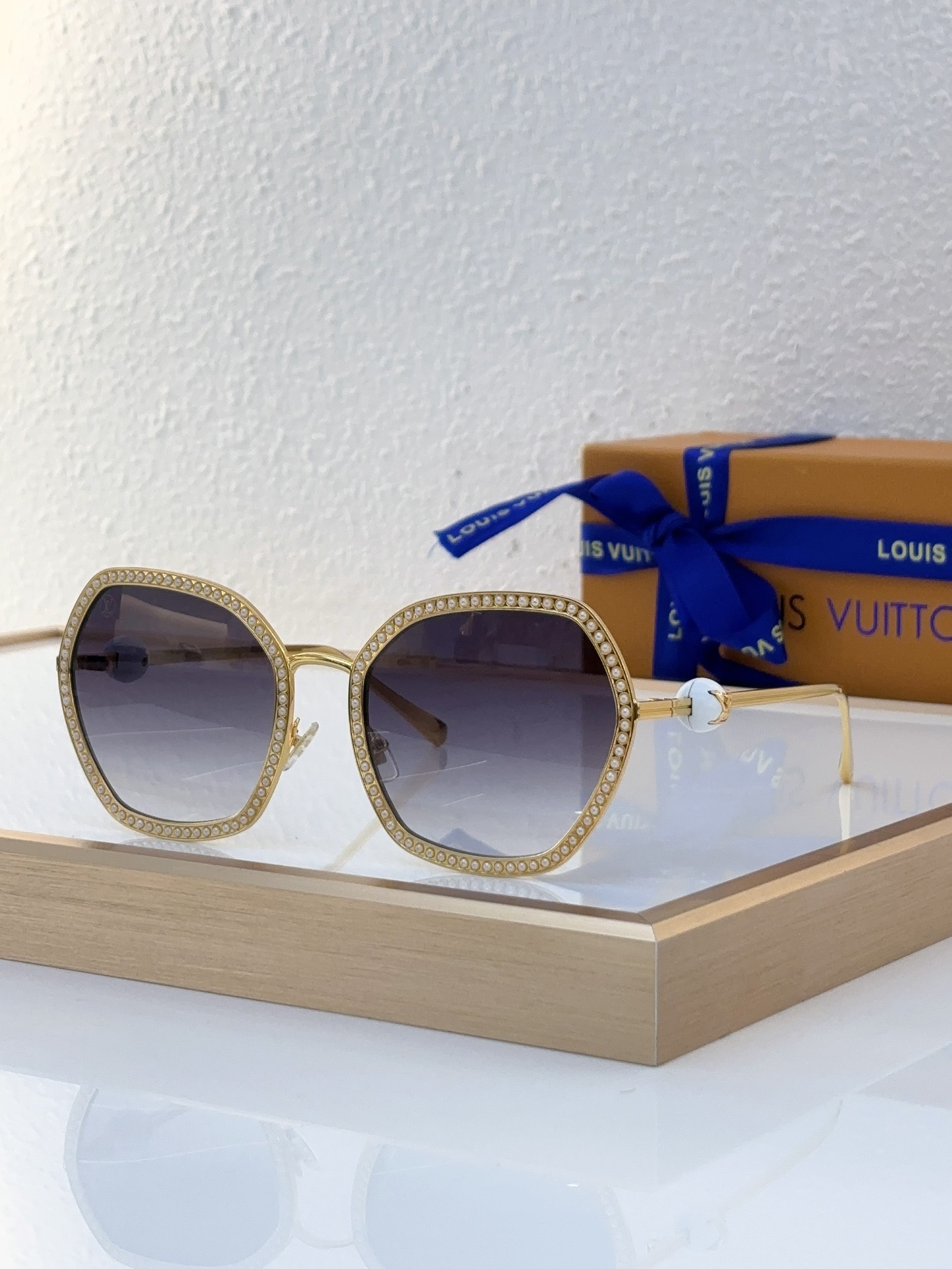 Louis Vuitton LV Sunglasses
