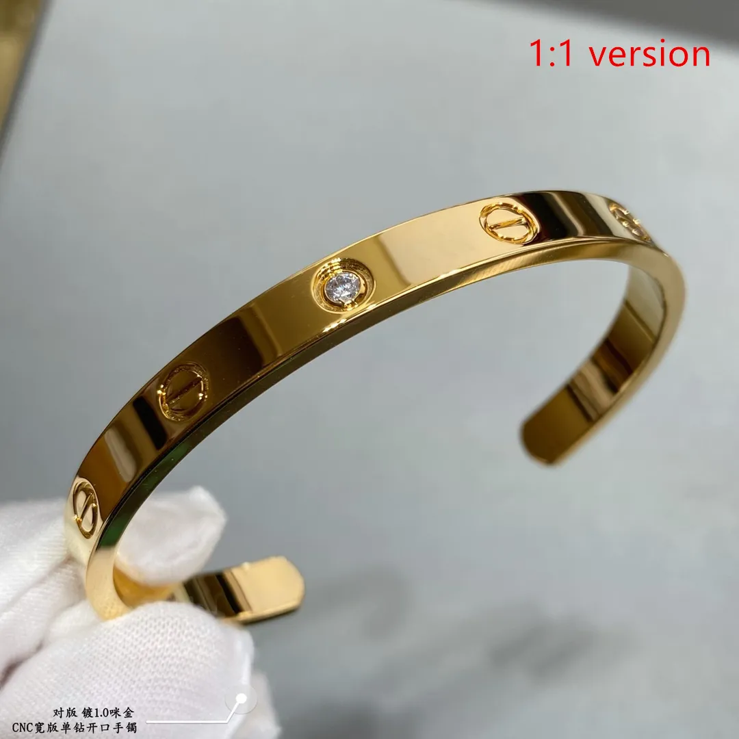 Cartier Semi-Open Love Bracelet With 1 Diamonds Yellow Gold/White Gold/Rose Gold