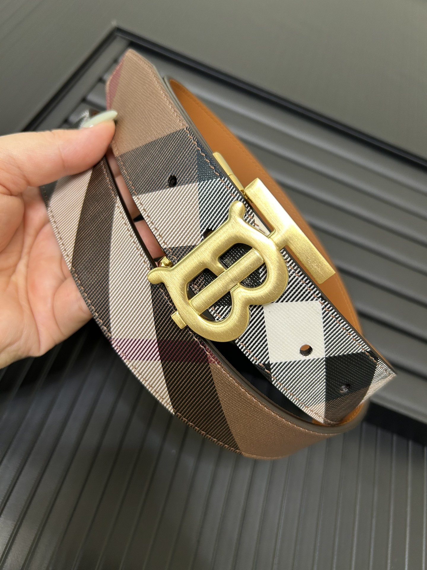 Burberry Leather Belts 1:1 Mirror Version