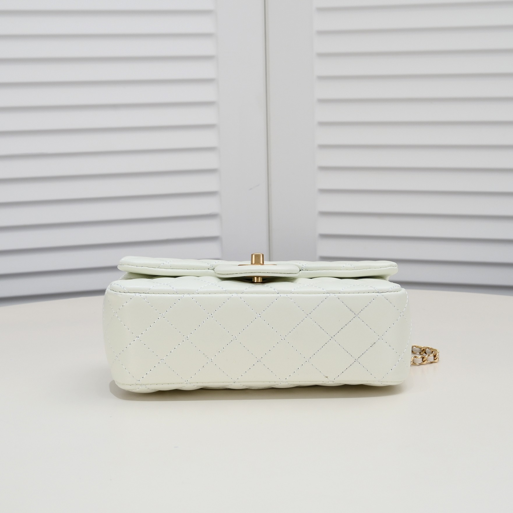 Chanel Cross Body Metal Ball Chain Shoulder Bag Handbag