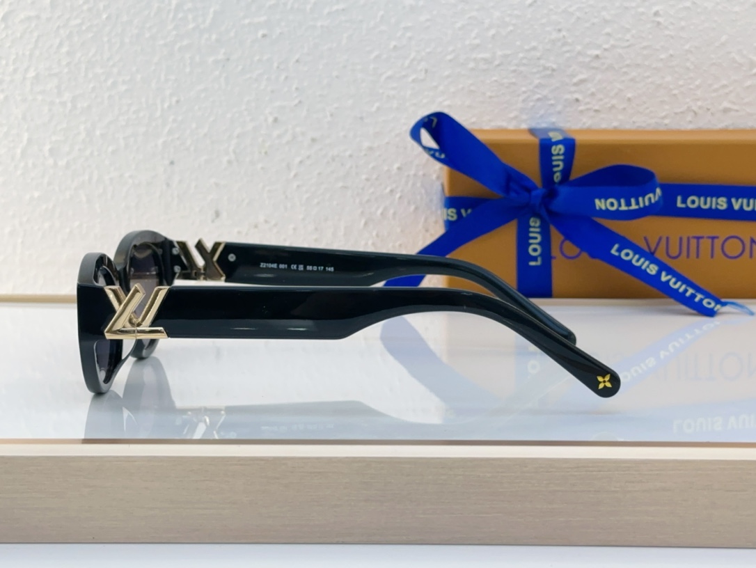 Louis Vuitton LV Sunglasses