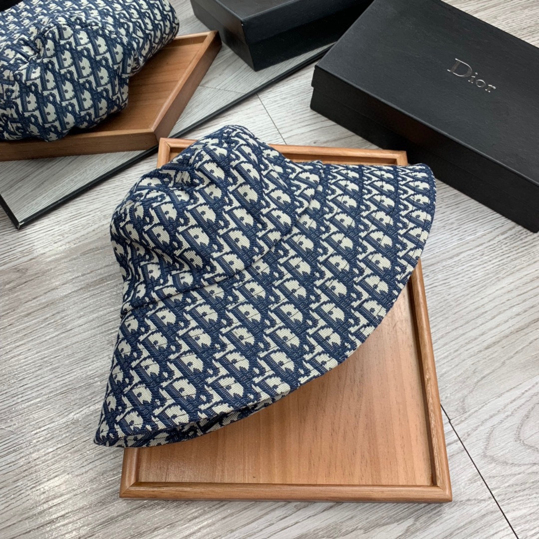 Dior Simple And Generous Fisherman Hat Sunhat （Replica）