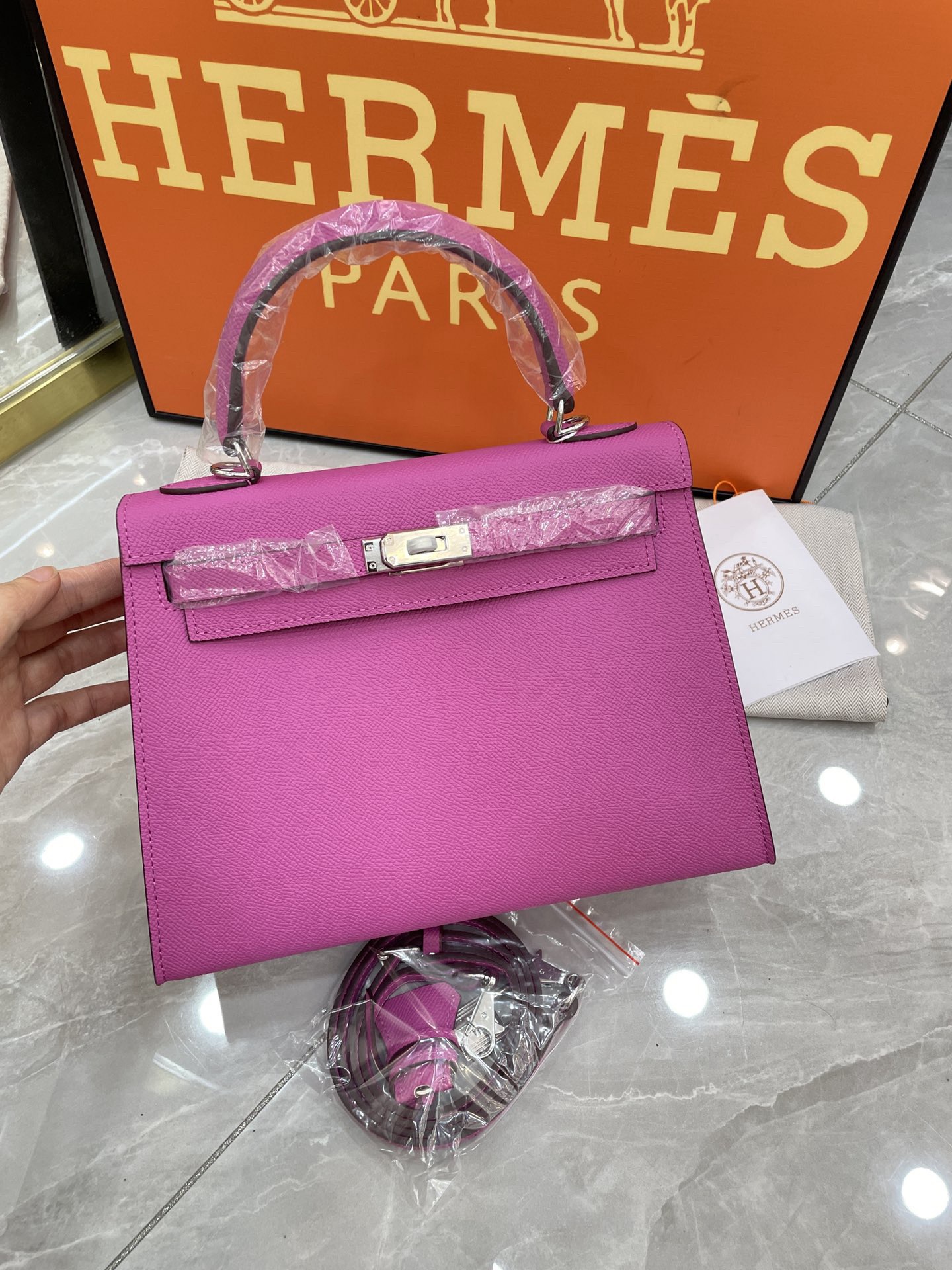 Hermes 28cm Kelly Bag Togo Leather Handbag Pink