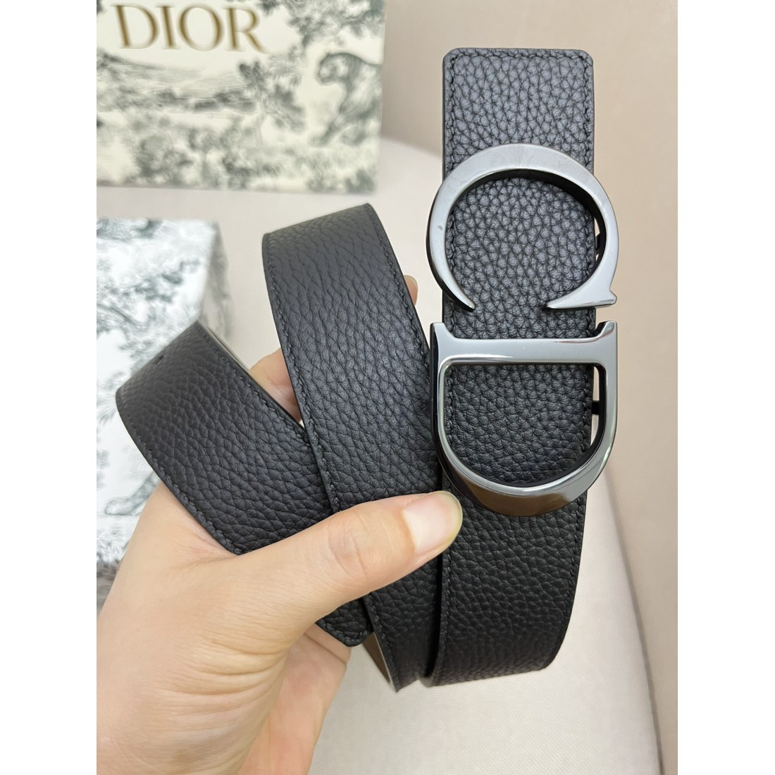 Dior cowhide and bottom leather, palladium plated pure steel buckle 35MM