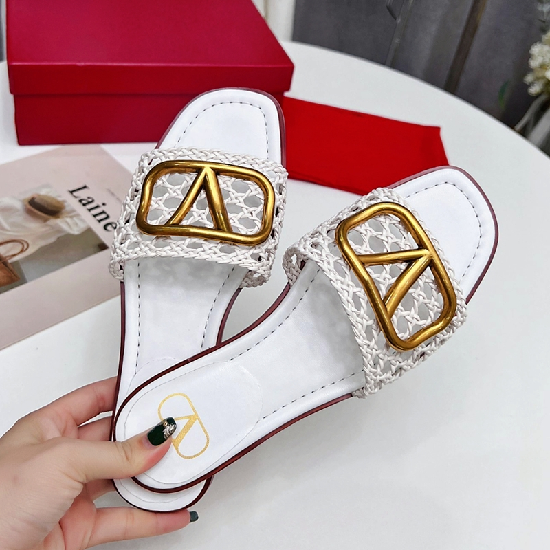 Valentino Comfortable Trend Flip-Flops Slide Sandal(Replica)