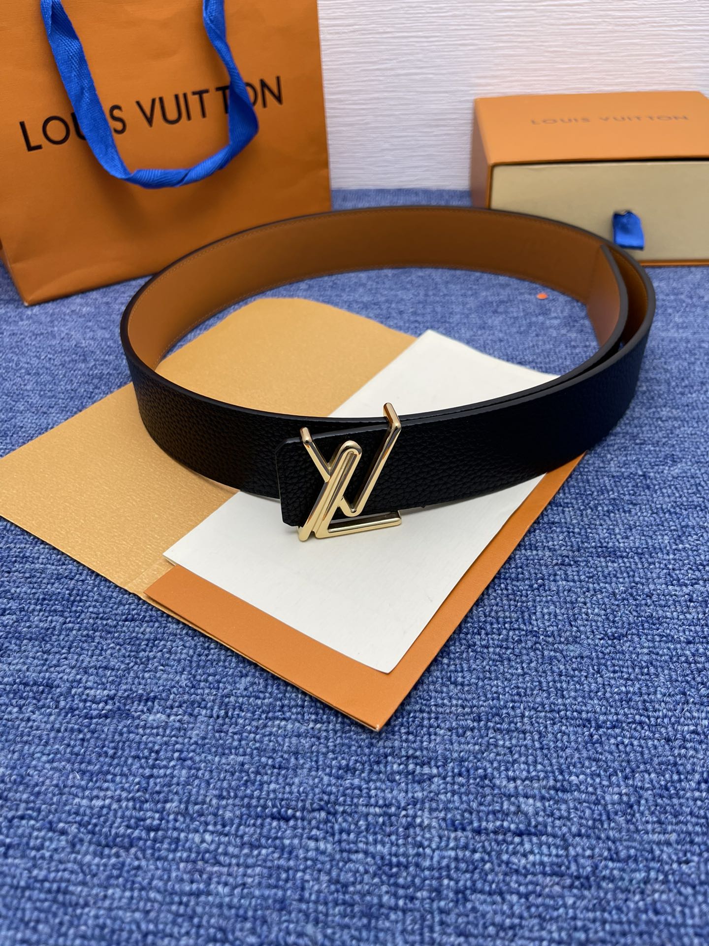 Louis Vuitton LV Leather Belts 1:1 Mirror Version