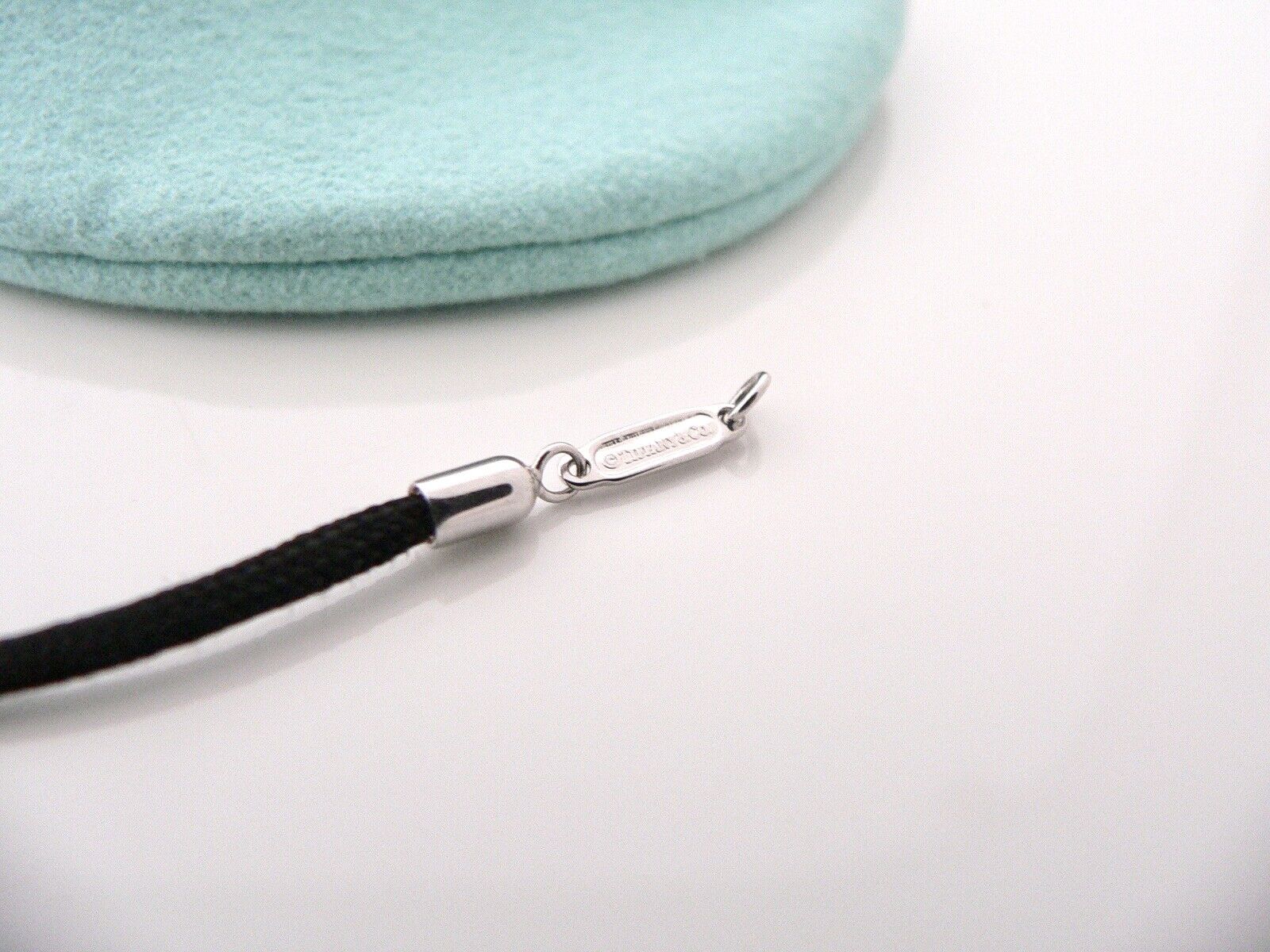 Tiffany & Co Mother of Pearl Necklace Notes Round Circle Pendant Love Gift Pouch