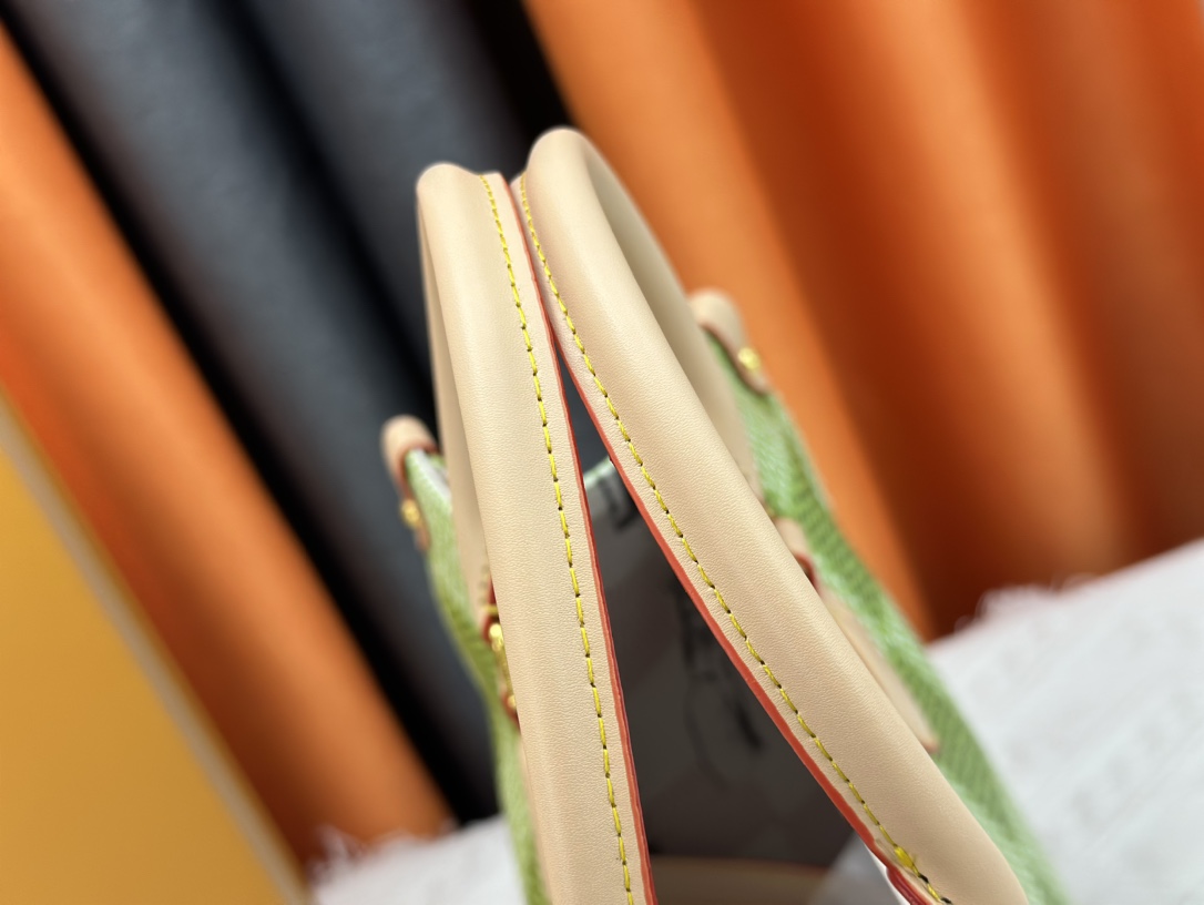 Louis Vuitton On The Go Tote M46542 Shoulder Bag Handbag