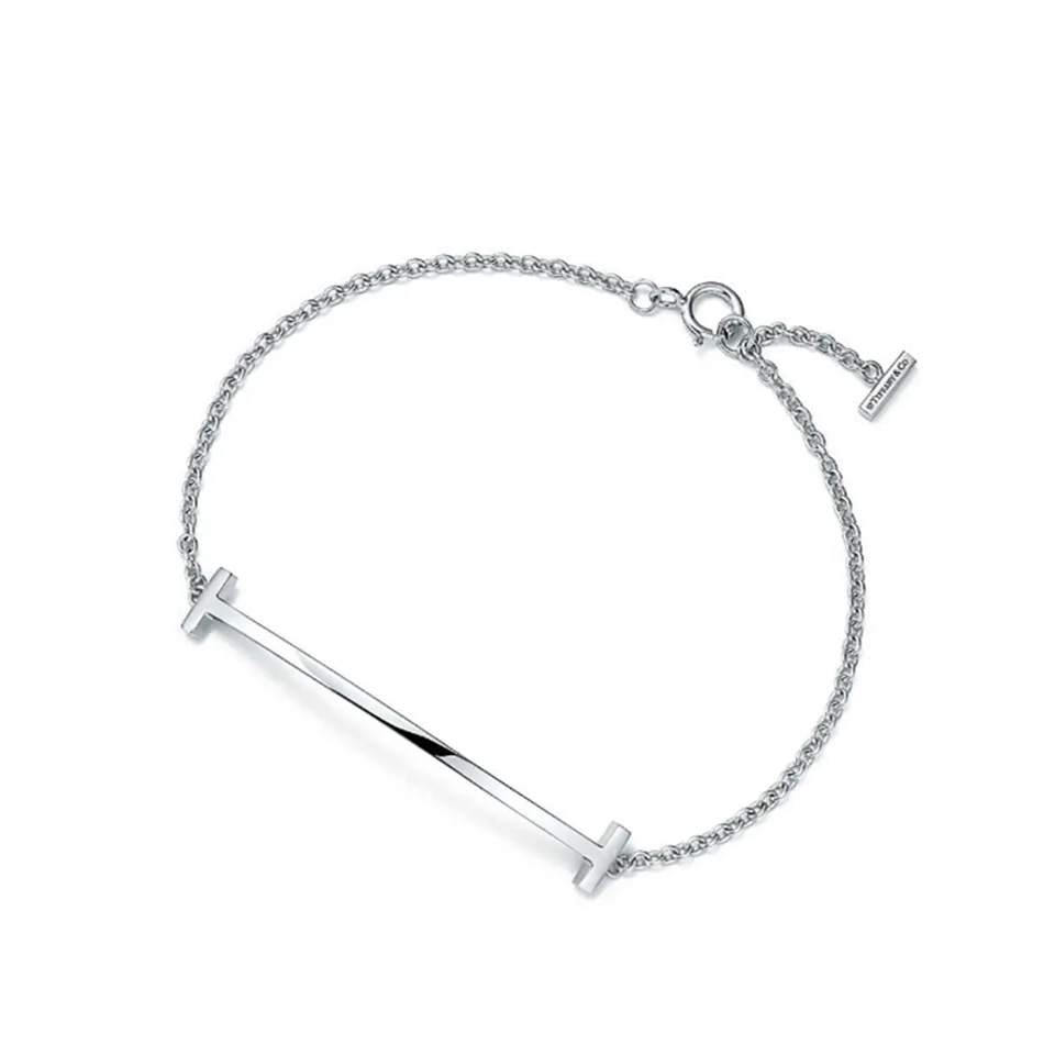 Tiffany T Sterling Silver Smile Bracelet Modern Party Style Lady Jewelry