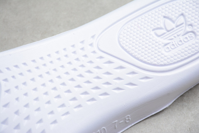 Yeezy Boost 350 V2 Zebra Black White CP9654