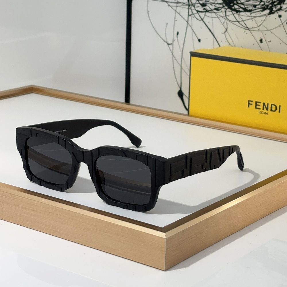 Fendi UV Protection Sunglasses Top Quality （Replica）