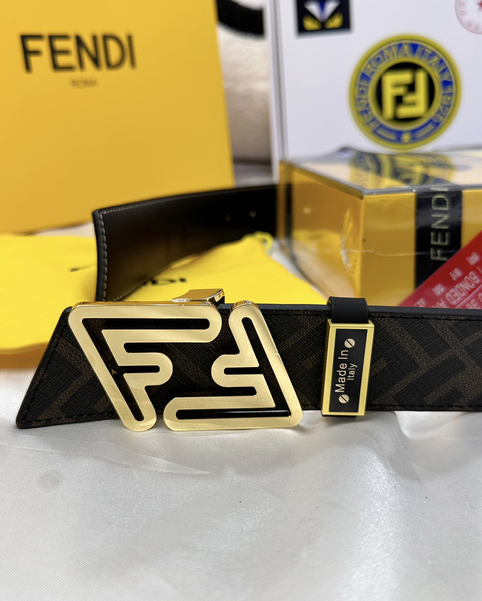 Fendi Leather Belts 1:1 Mirror Version