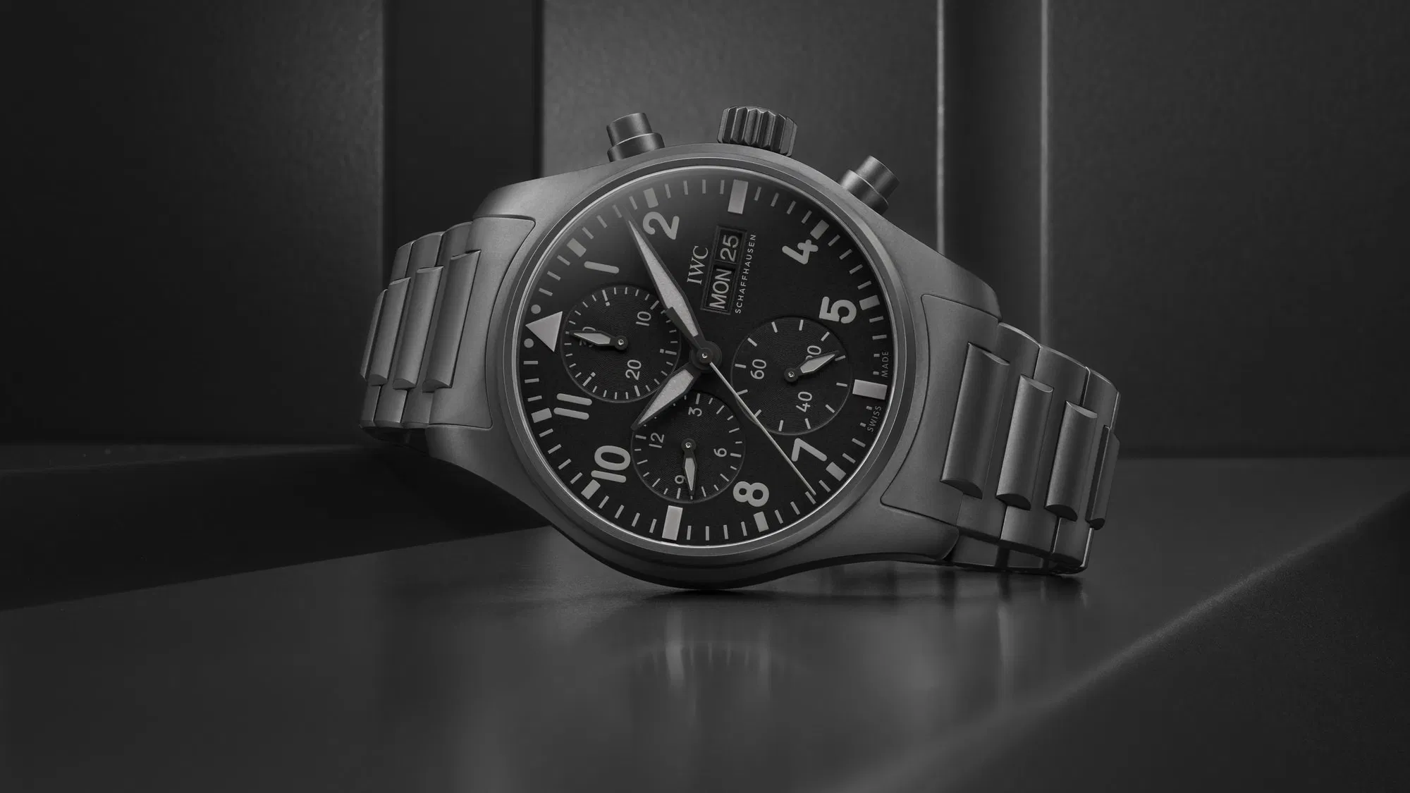 Schaffhausen Pilots watch chronograph 41 top gun edition ceratanium iw388106