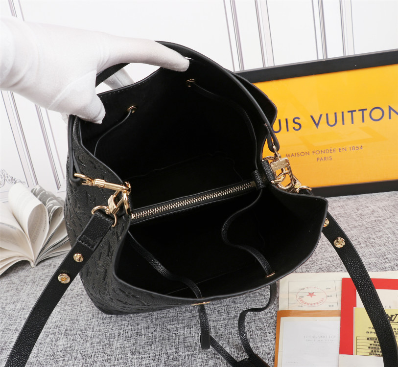 Louis Vuitton LV NeoNoe MM Embossed  Handbag Shoulder Bag(7AReplica)