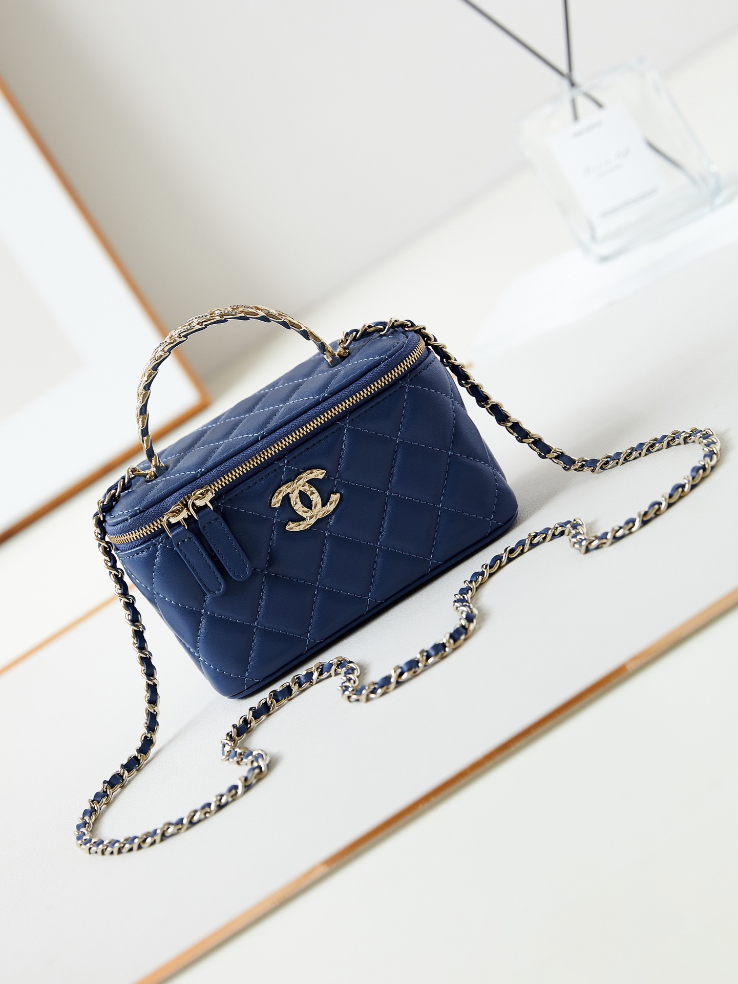 Chanel 10A Handbag Shoulder Bag Top Mirror Quality Version chanel AP5152