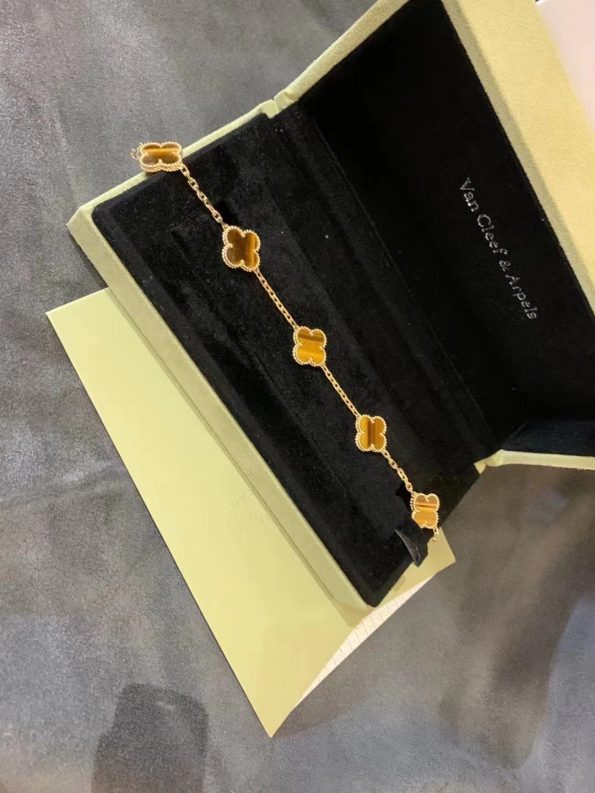 Best Van Cleef Bracelet Dupe, Tiger Eye Stone Clover Bracelet