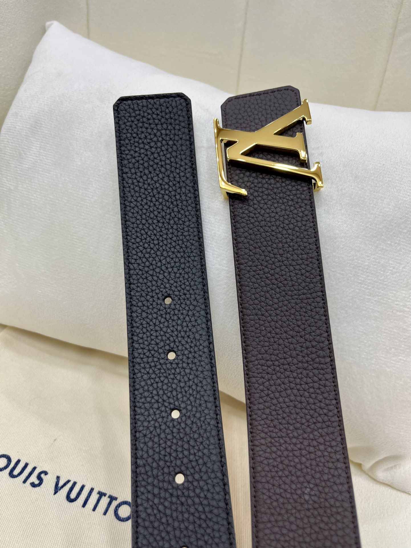 Louis Vuitton LV Leather Belts 1:1 Mirror Version