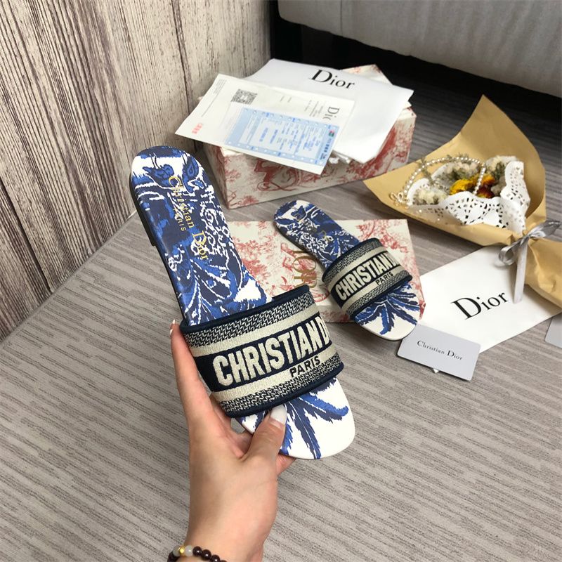 Dior DWAY Slide Slipper Sandals (Replica)