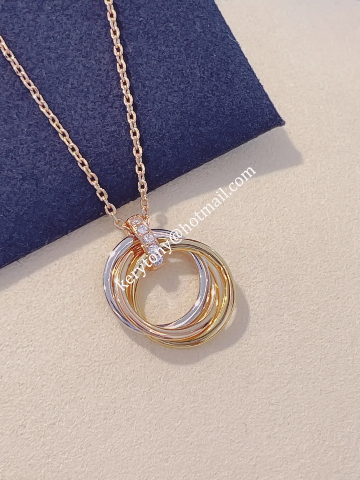 Morden Style Christmas Cartier Trinity Necklace White Gold/Yellow Gold/Rose Gold with Diamonds B7058700 Replica