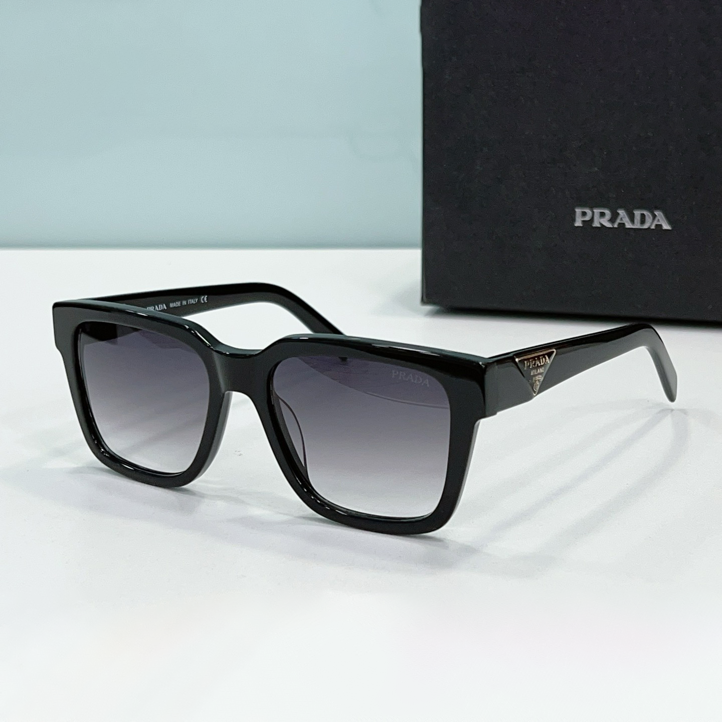 Prada  Mirror leg Stereoscopic Sign  sunglasses Top quality （Replica）