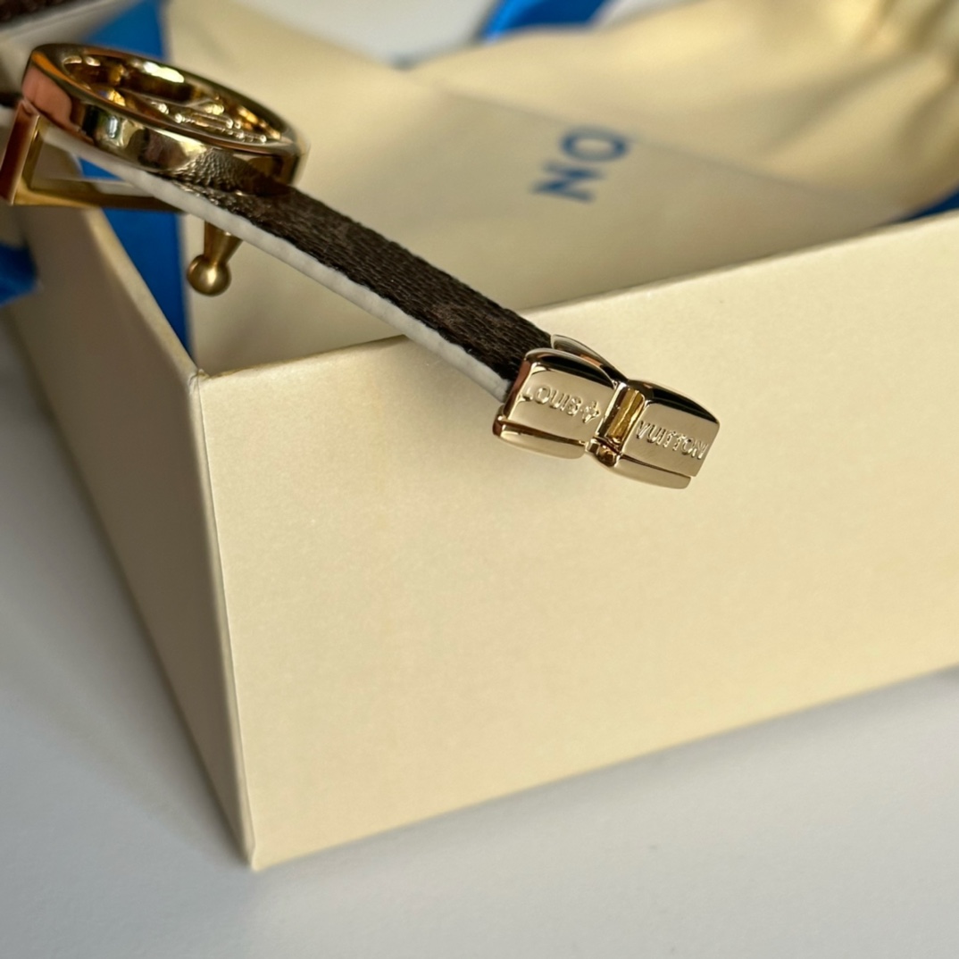 Louis Vuitton LV Leather Belts 1:1 Mirror Version