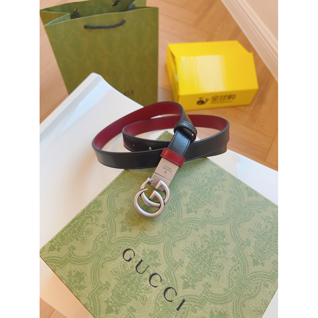 Gucci Classic Leather Women's Belt 20MM