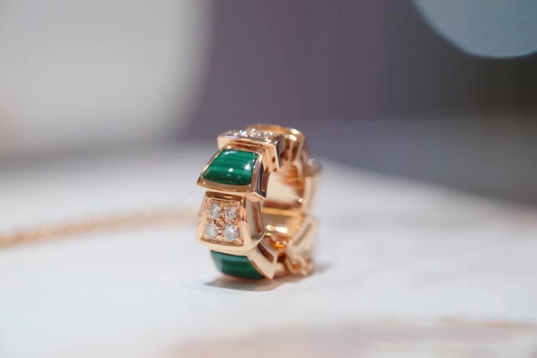 Bvlgari SERPENTI VIPER NECKLACE