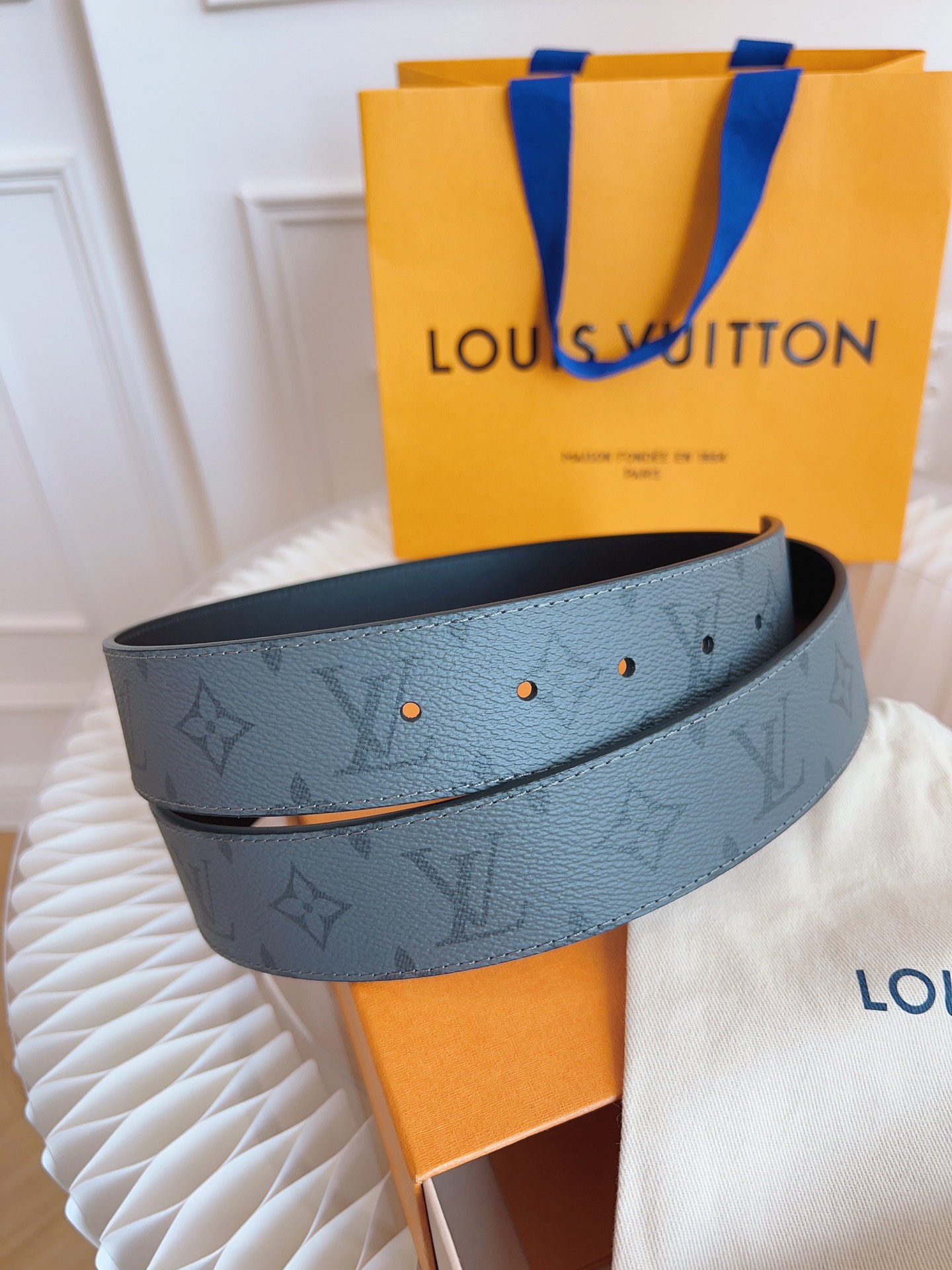 Louis Vuitton LV Leather Belts 1:1 Mirror Version