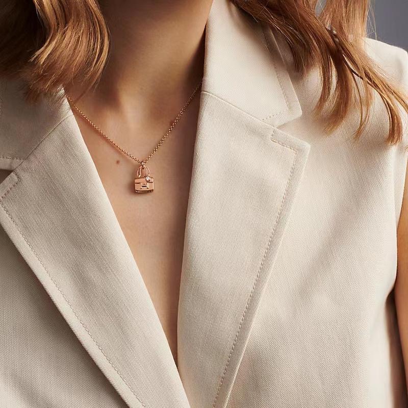 Hermes Bag Necklace with a Diamond