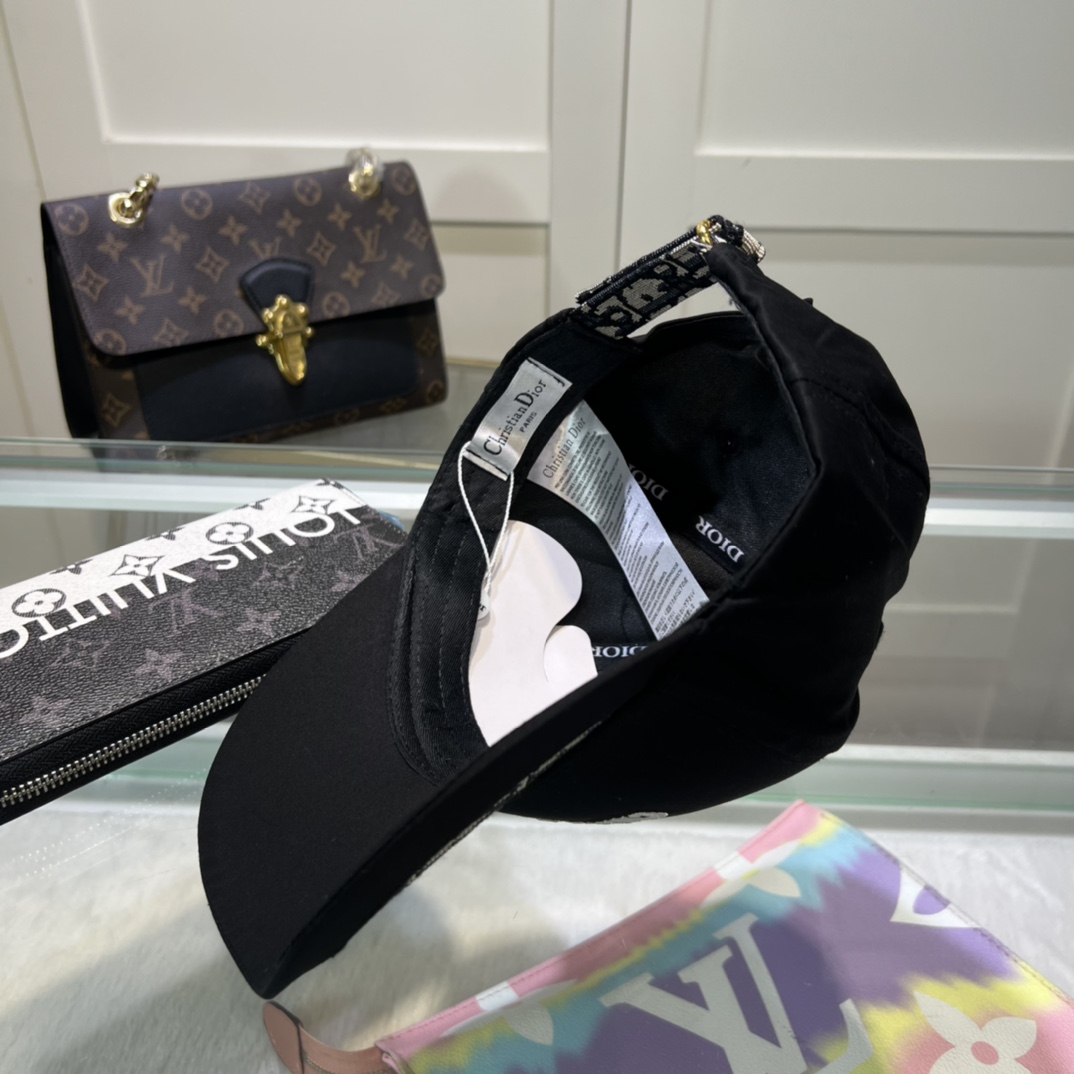 Dior Hats(Replica)