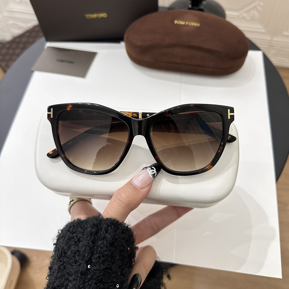 Tom Ford Fashion Sunglasses Top Quality（Replica）