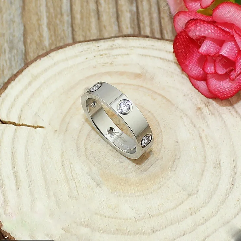 Replica Cartier Love Ring In White Gold Set With 6 Diamonds