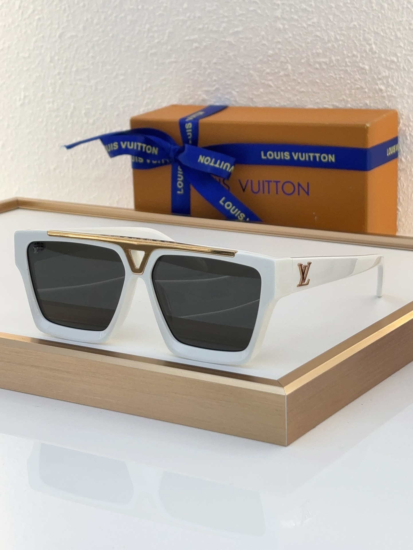Louis Vuitton LV Sunglasses