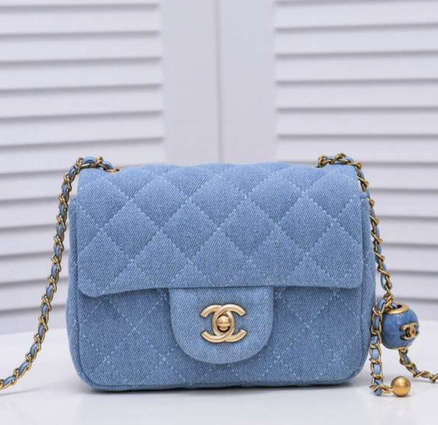 Chanel CF Calfskin Golden Ball 17CM Shoulder Bag