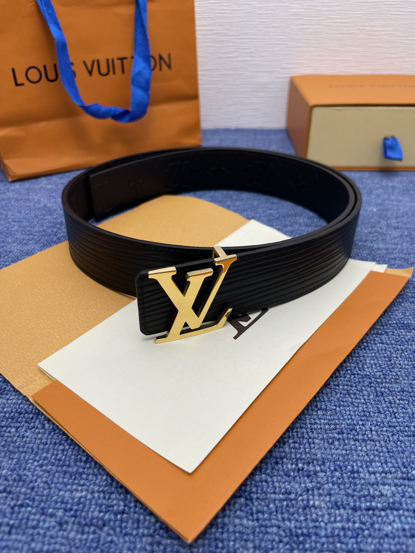Louis Vuitton LV Leather Belts 1:1 Mirror Version