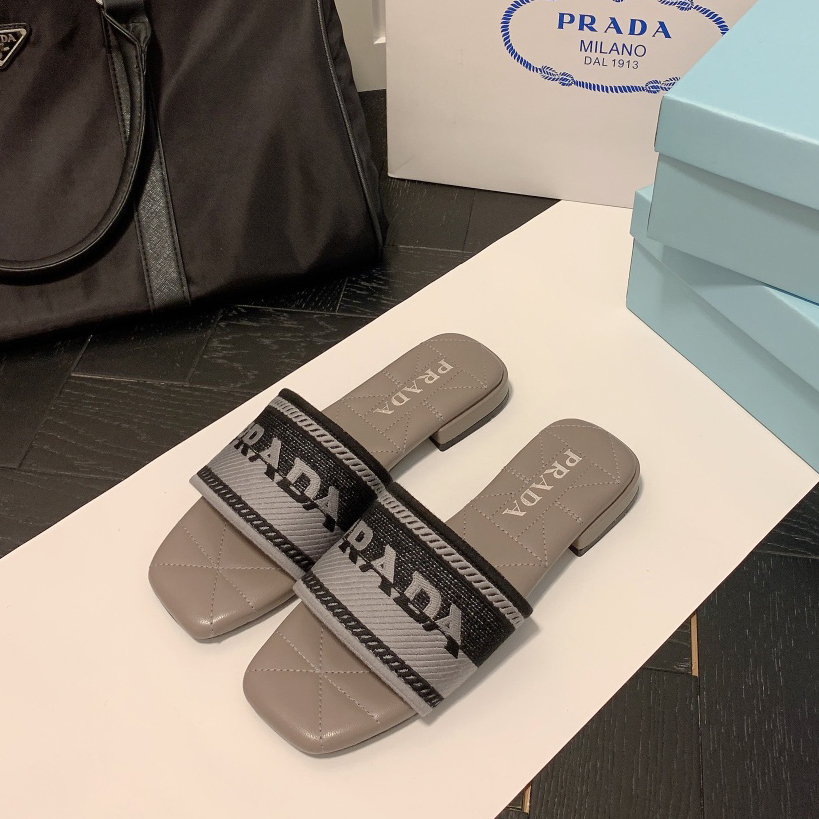Prada Logo EmbroideryFashion Sandals Slide Sandal (Replica)