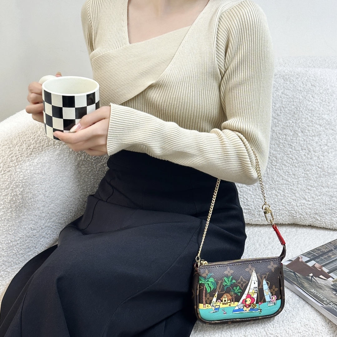 Louis Vuitton Multi Pochette Accessories Mini Bag Purse