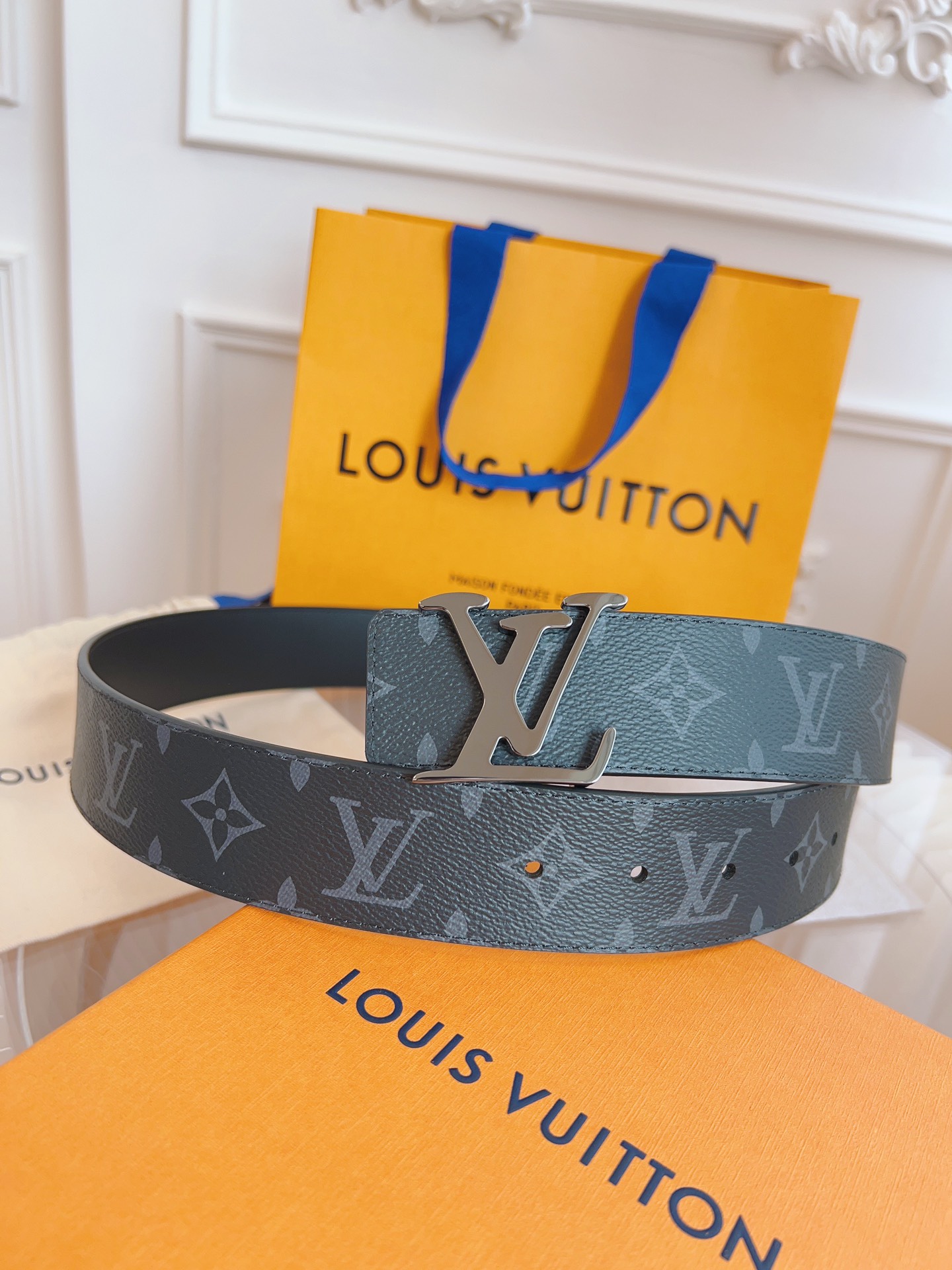 Louis Vuitton LV Leather Belts 1:1 Mirror Version