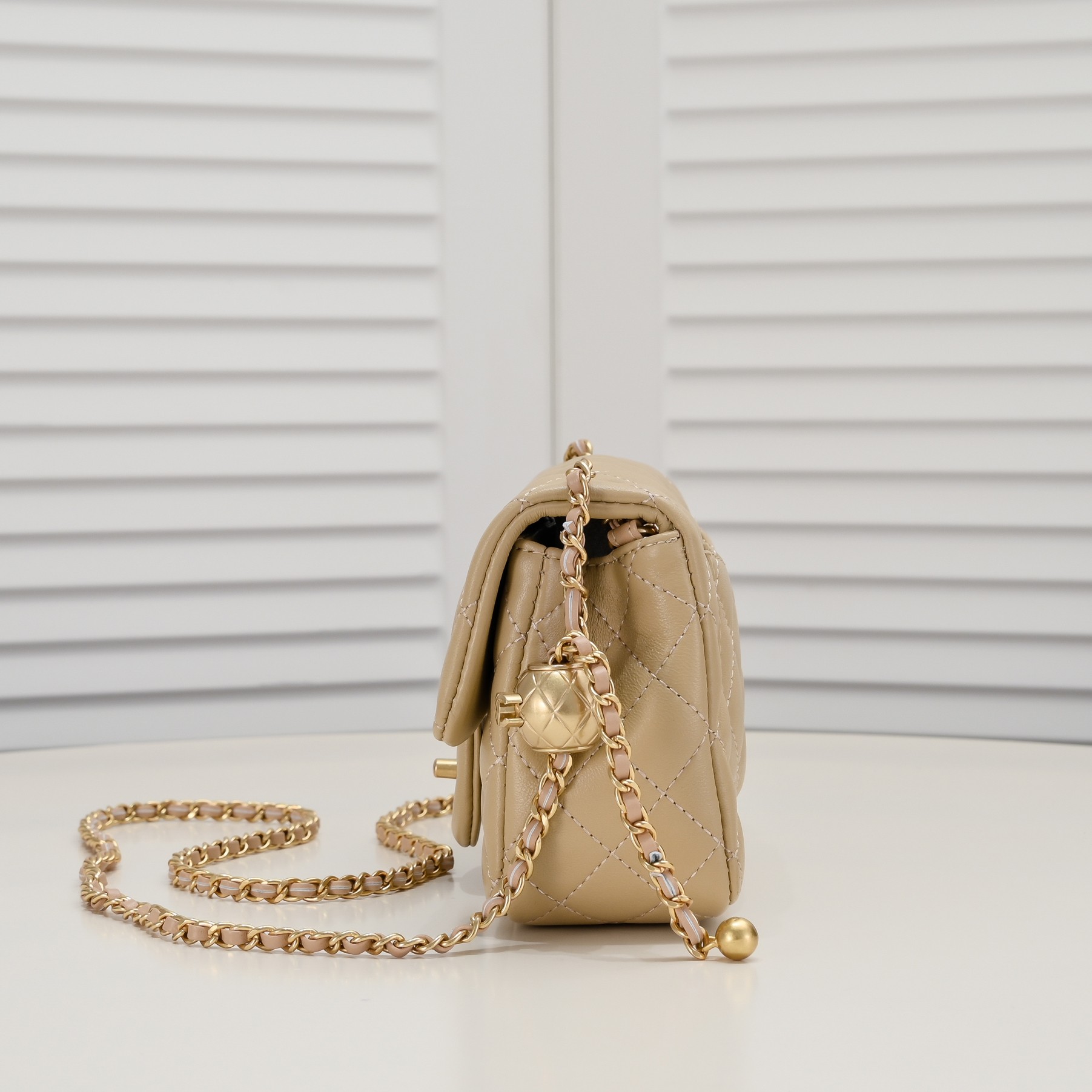 Chanel Cross Body Metal Ball Chain Shoulder Bag Handbag