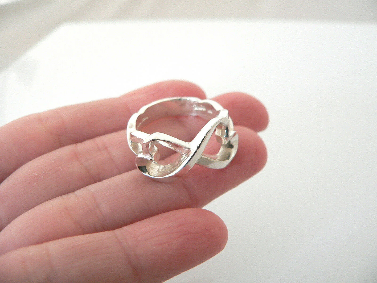 Tiffany & Co Silver Picasso Loving Heart Ring Band Sz 6.5 Infinity Gift Love