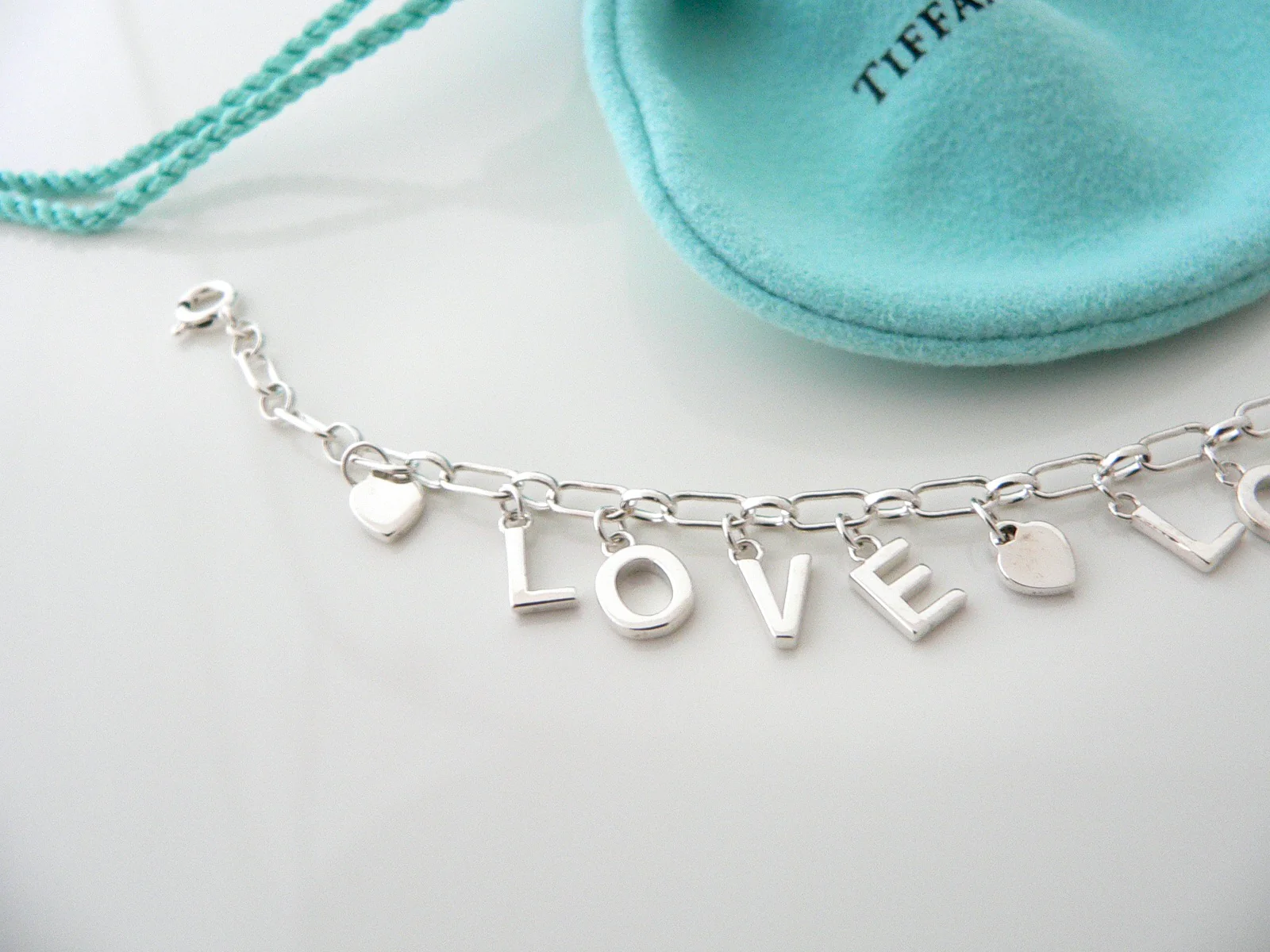 Tiffany & Co LOVE Charm Bracelet Dangling Pendant Link Chain Bangle Blue Enamel Hearts 7.5 Inches