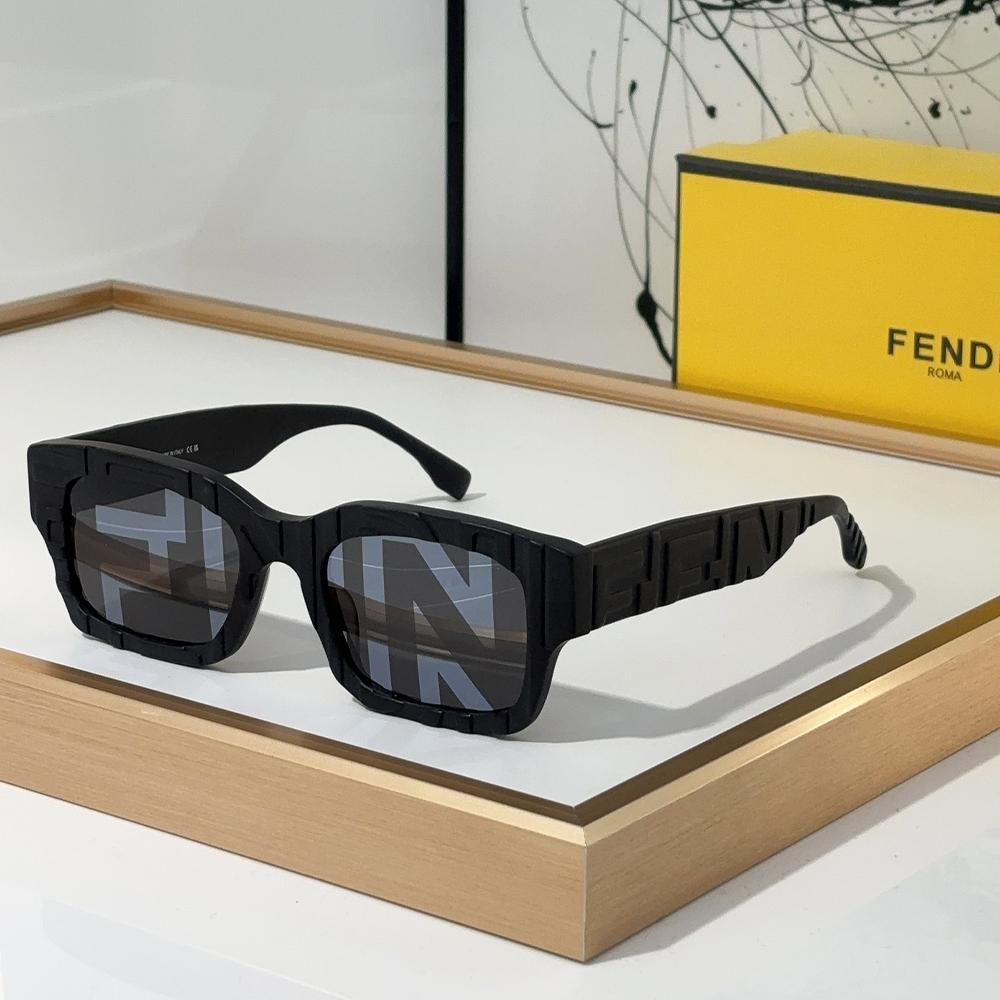 Fendi UV Protection Sunglasses Top Quality （Replica）